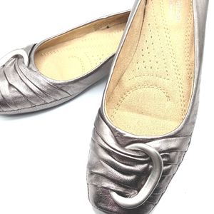 New Naturalizer Leather Dress Flats Pewter Size 6